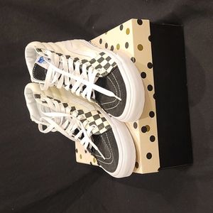 Vans checkered Black/white/off white,  never worn with no box size 5.5m/ 7w